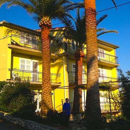 House Rozi Hotel Palit Ngoại thất bức ảnh
