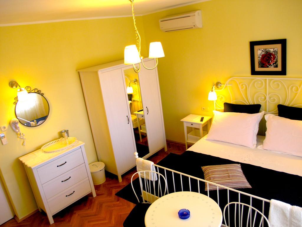 House Rozi Hotel Palit Ngoại thất bức ảnh