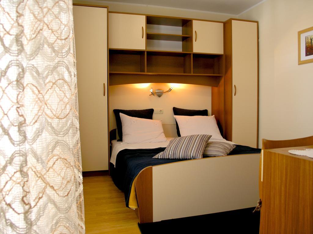 House Rozi Hotel Palit Phòng bức ảnh