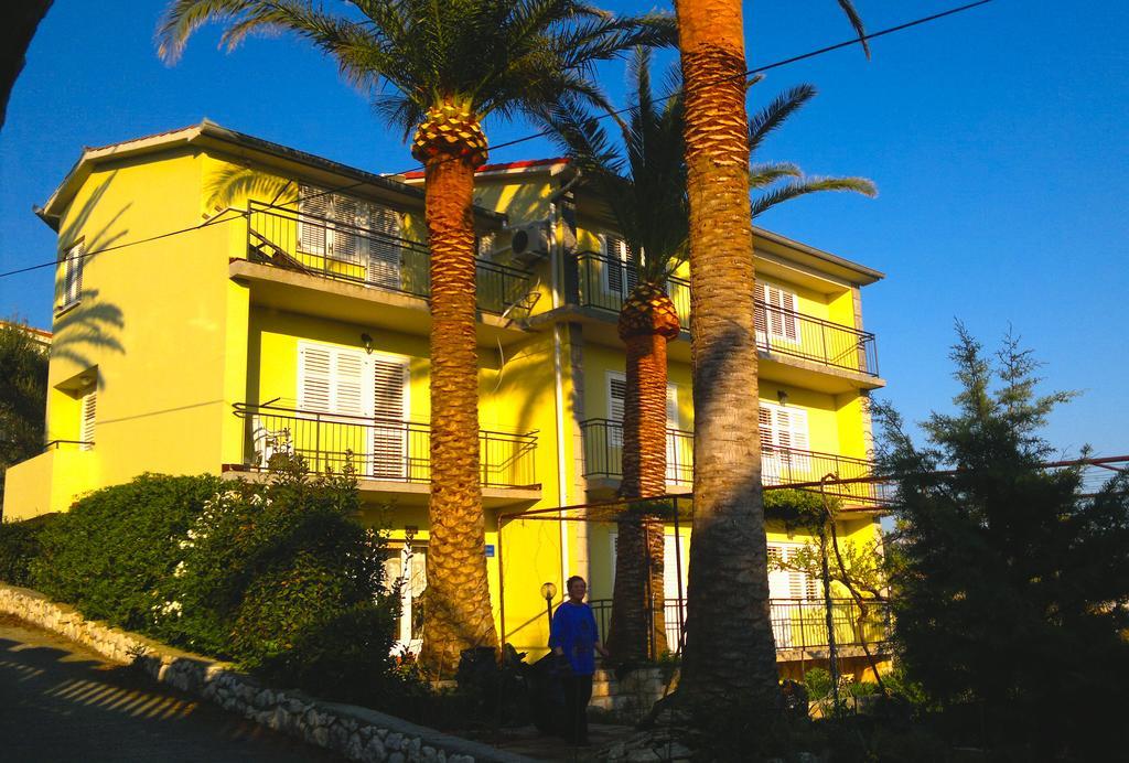 House Rozi Hotel Palit Ngoại thất bức ảnh