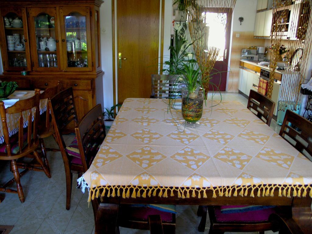 House Rozi Hotel Palit Ngoại thất bức ảnh