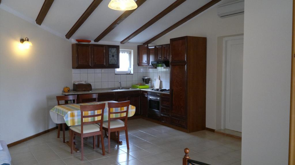 House Rozi Hotel Palit Phòng bức ảnh