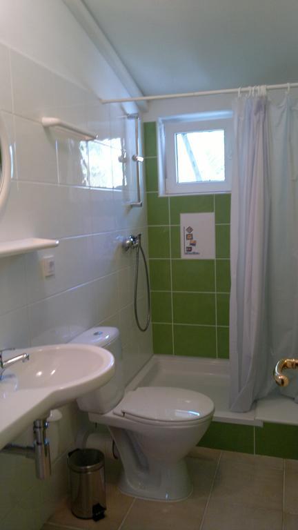 House Rozi Hotel Palit Ngoại thất bức ảnh